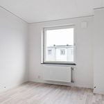 Rent 5 rooms apartment of 117 m², in Lerum