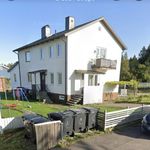 Rent 4 rooms house of 100 m², in Motala