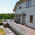 Rent 9 rooms house of 240 m², in Järfälla