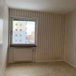Hyr ett 4-rums lägenhet på 74 m² i Eskilstuna