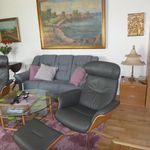 Rent 4 rooms house of 100 m², in Älta