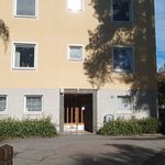 Rent 2 rooms apartment of 76 m², in Västerås