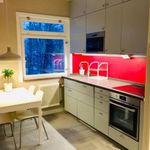 kök med rostfritt stå, klinkergolv, naturligt ljus, mikrovågsugn, elektrisk spishäll, radiator, ugn, lätta bänkskivor, vita skåp, och lätt golv