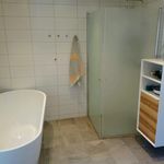 Hyr ett 4-rums hus på 150 m² i Frillesås