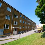 Rent 3 rooms apartment of 72 m², in Malmköping