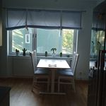 Rent 2 rooms apartment of 76 m², in Västerås