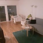 Rent 2 rooms apartment of 75 m², in Huddinge