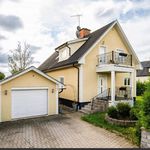 Hyr ett 7-rums hus på 280 m² i Katrineholm