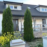Rent 4 rooms house of 160 m², in Upplands Väsby