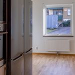 Rent 4 rooms apartment of 131 m², in Motala