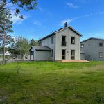 Rent 6 rooms house of 137 m², in Österåker
