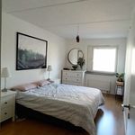 Hyr ett 5-rums lägenhet på 107 m² i Järfälla