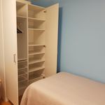 Rent a room of 120 m², in Solna